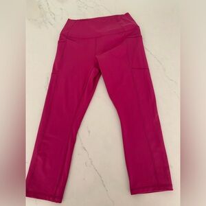 Hot pink capri athletic leggings